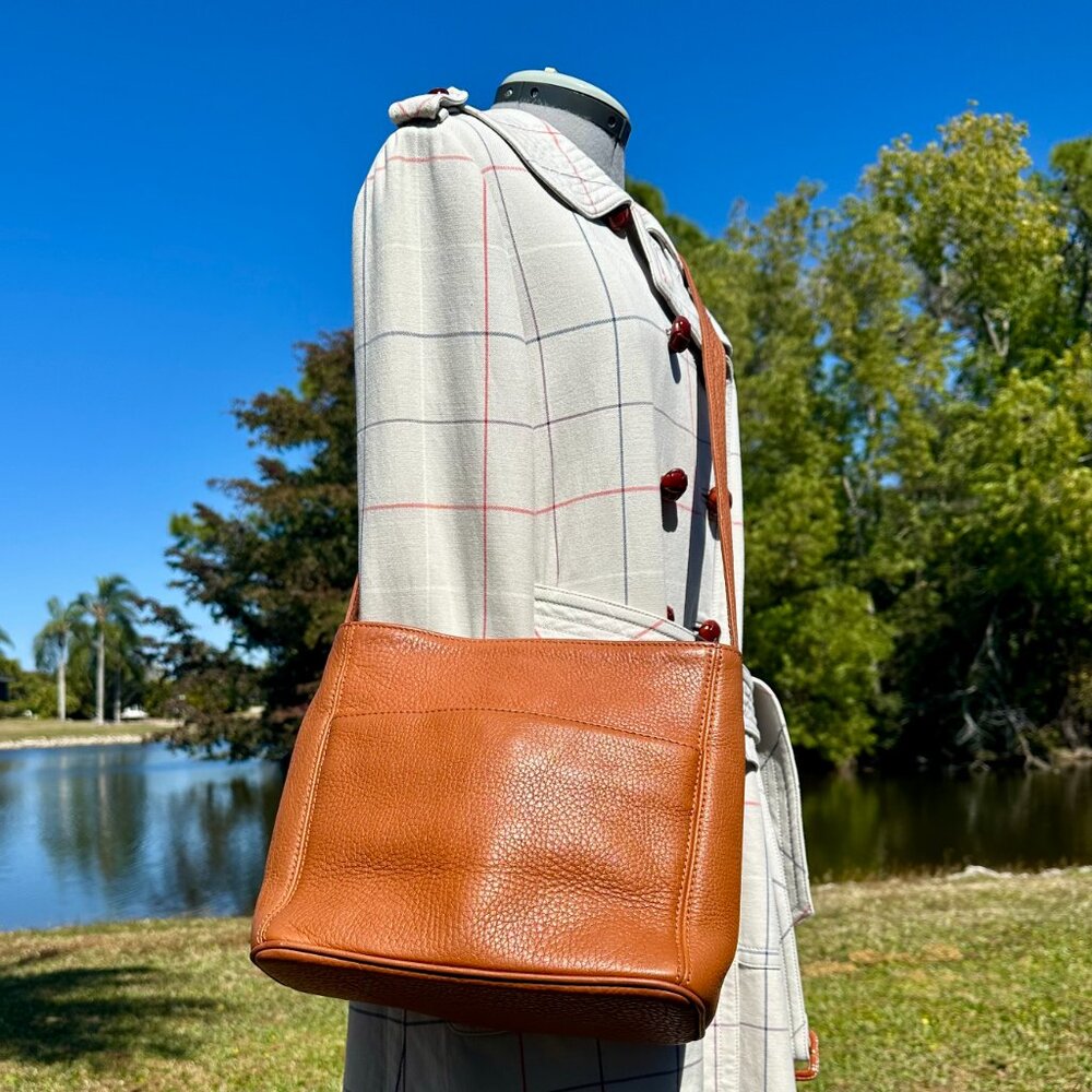 COACH Vintage Sonoma Pocket Zip Natural Grain Pebbled Leather 1996 Camel Brown